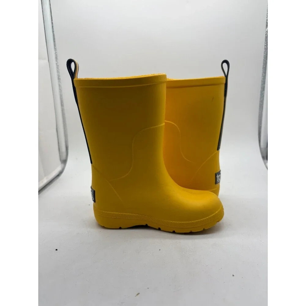 totes everywear yellow